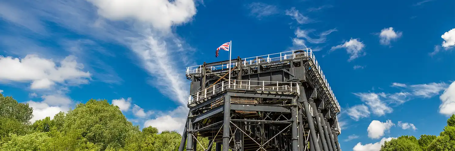 Anderton Boat Cruise & Llangollen Steam Railway